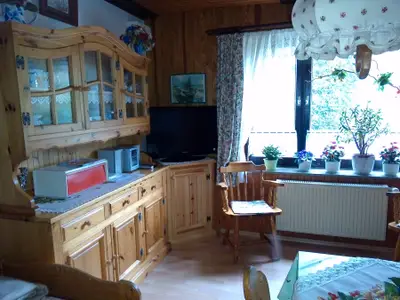 Photo, INSIDE, OUTSIDE