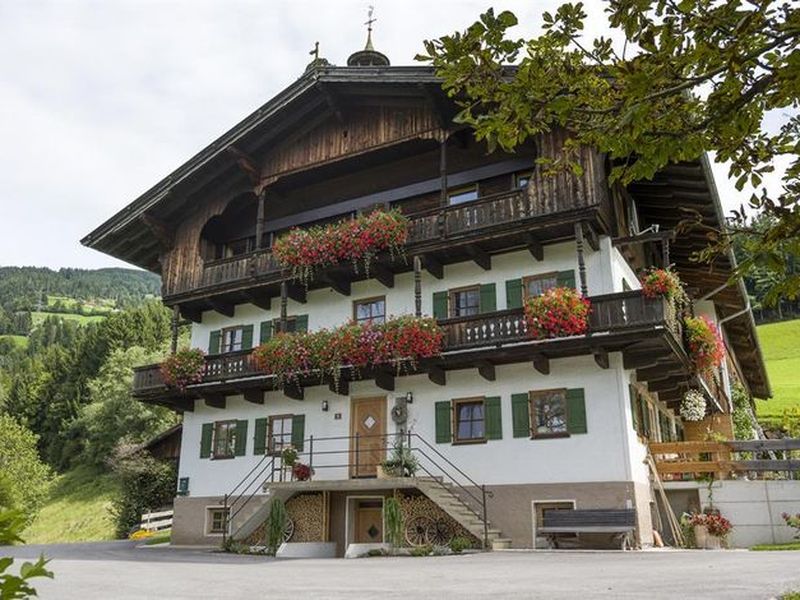 23252973-Ferienwohnung-2-Hopfgarten im Brixental-800x600-2