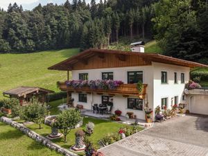 Ferienwohnung für 7 Personen (122 m²) in Hopfgarten im Brixental