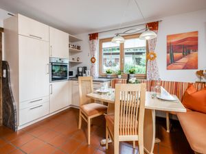 23896186-Ferienwohnung-7-Hopfgarten im Brixental-300x225-5