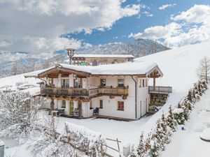 23896194-Ferienwohnung-8-Hopfgarten im Brixental-300x225-0