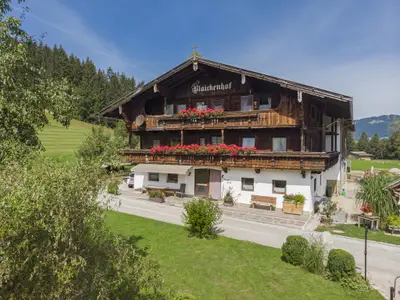 Außenseite Ferienhaus [Sommer]