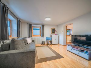 23896209-Ferienwohnung-7-Hopfgarten im Brixental-300x225-1