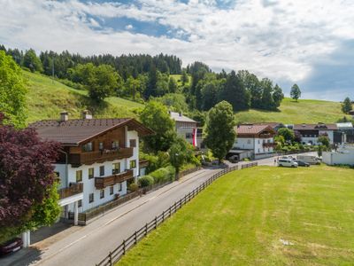 Außenseite Ferienhaus [Sommer]