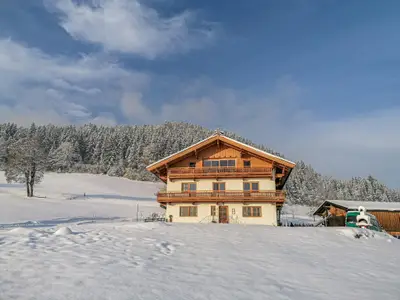 Außenseite Ferienhaus [Winter]