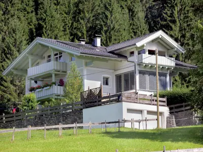 Außenseite Ferienhaus [Sommer]