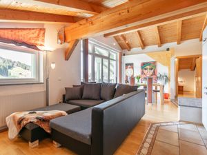 23920564-Ferienwohnung-5-Hopfgarten im Brixental-300x225-1