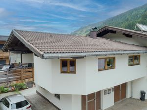 23896234-Ferienwohnung-5-Hopfgarten im Brixental-300x225-1