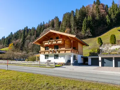 Außenseite Ferienhaus [Sommer]
