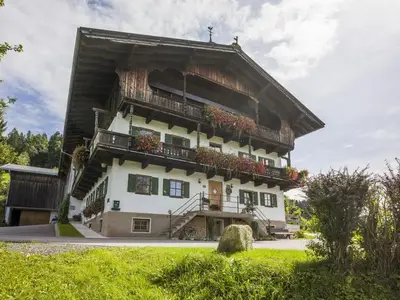 Ferienwohnung für 6 Personen (76 m²) in Hopfgarten im Brixental 1/10