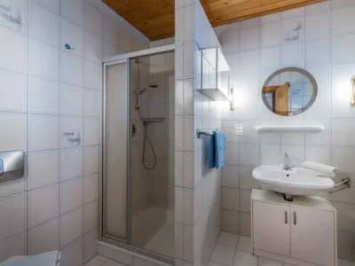 Badezimmer_renoviert 2025