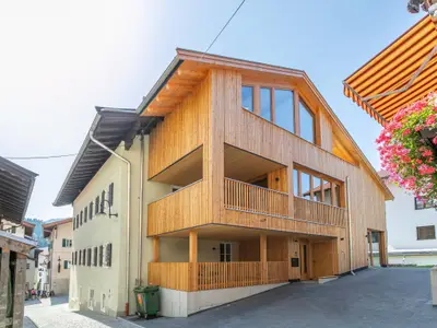 Außenseite Ferienhaus [Sommer]