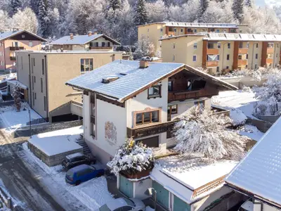 Außenseite Ferienhaus [Winter]