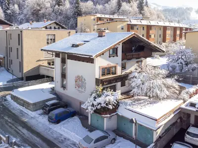 Außenseite Ferienhaus [Winter]