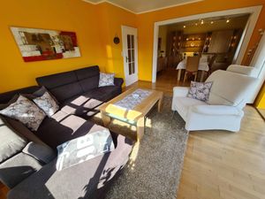 23393050-Ferienwohnung-2-Horumersiel-300x225-4