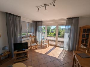 23885442-Ferienwohnung-4-Horumersiel-300x225-0