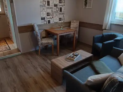 Wohnzimmer Bild 2