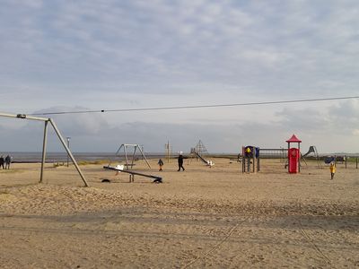 Spielplatz direkt am Meer