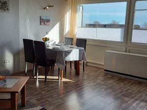 22958947-Ferienwohnung-4-Horumersiel-300x225-1