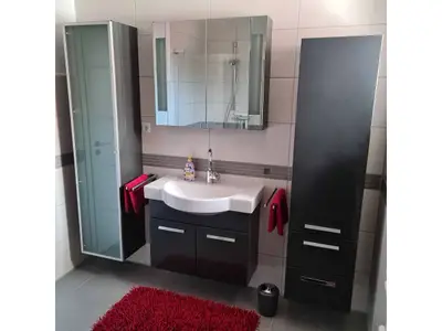 Bad mit moderner Ausstattung