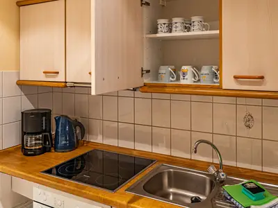 KITCHEN, INSIDE