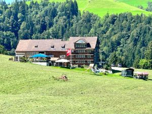 Ferienwohnung für 8 Personen (130 m&sup2;) in Hundwil
