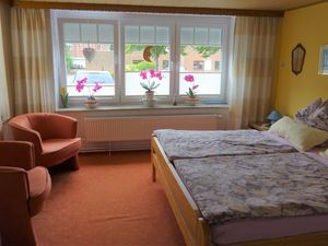 18138840-Ferienwohnung-2-Husum-300x225-3