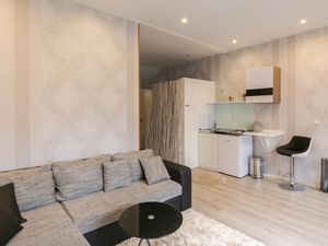 23966653-Ferienwohnung-2-Husum-300x225-1