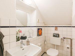 23966653-Ferienwohnung-2-Husum-300x225-4