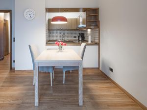 23966669-Ferienwohnung-2-Husum-300x225-3