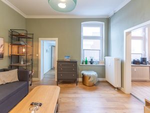 23966659-Ferienwohnung-3-Husum-300x225-5