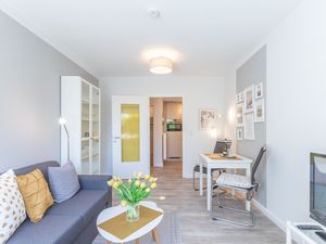 23967016-Ferienwohnung-3-Husum-300x225-1