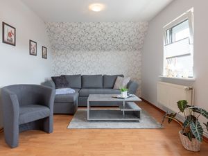 23967160-Ferienwohnung-3-Husum-300x225-1