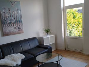 22766263-Ferienwohnung-4-Husum-300x225-0