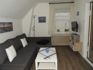 22372801-Ferienwohnung-4-Husum-300x225-1