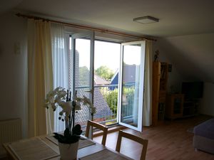 1827803-Ferienwohnung-2-Husum-300x225-3