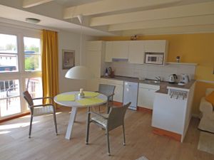 18037037-Ferienwohnung-2-Husum-300x225-4