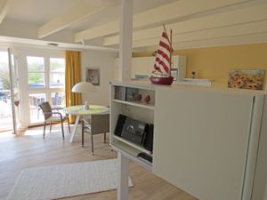 18037037-Ferienwohnung-2-Husum-300x225-5