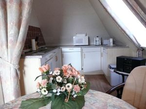 1827684-Ferienwohnung-2-Husum-300x225-4