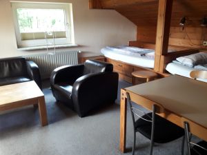 1827725-Ferienwohnung-2-Husum-300x225-1