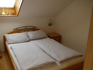 1827803-Ferienwohnung-2-Husum-300x225-5