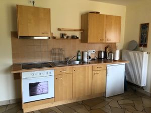 1827755-Ferienwohnung-4-Husum-300x225-5