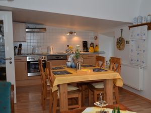 18565610-Ferienwohnung-4-Husum-300x225-2