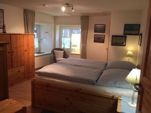 18565607-Ferienwohnung-4-Husum-300x225-3