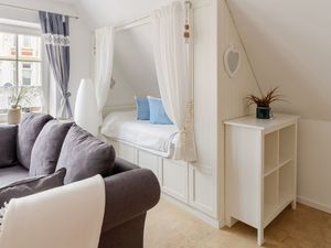 23285180-Ferienwohnung-3-Husum-300x225-2