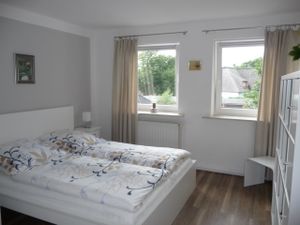 19210095-Ferienwohnung-4-Husum-300x225-5