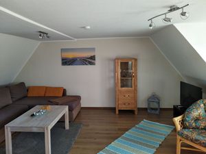 23392801-Ferienwohnung-2-Husum-300x225-3