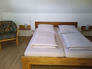 23392801-Ferienwohnung-2-Husum-300x225-4