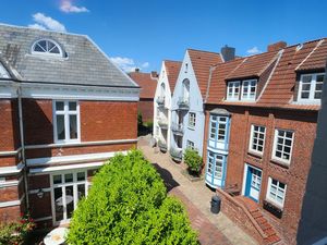 1827637-Ferienwohnung-2-Husum-300x225-4