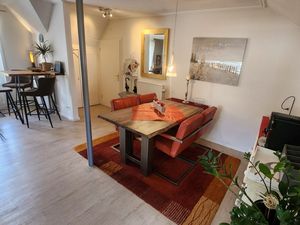 1827637-Ferienwohnung-2-Husum-300x225-5